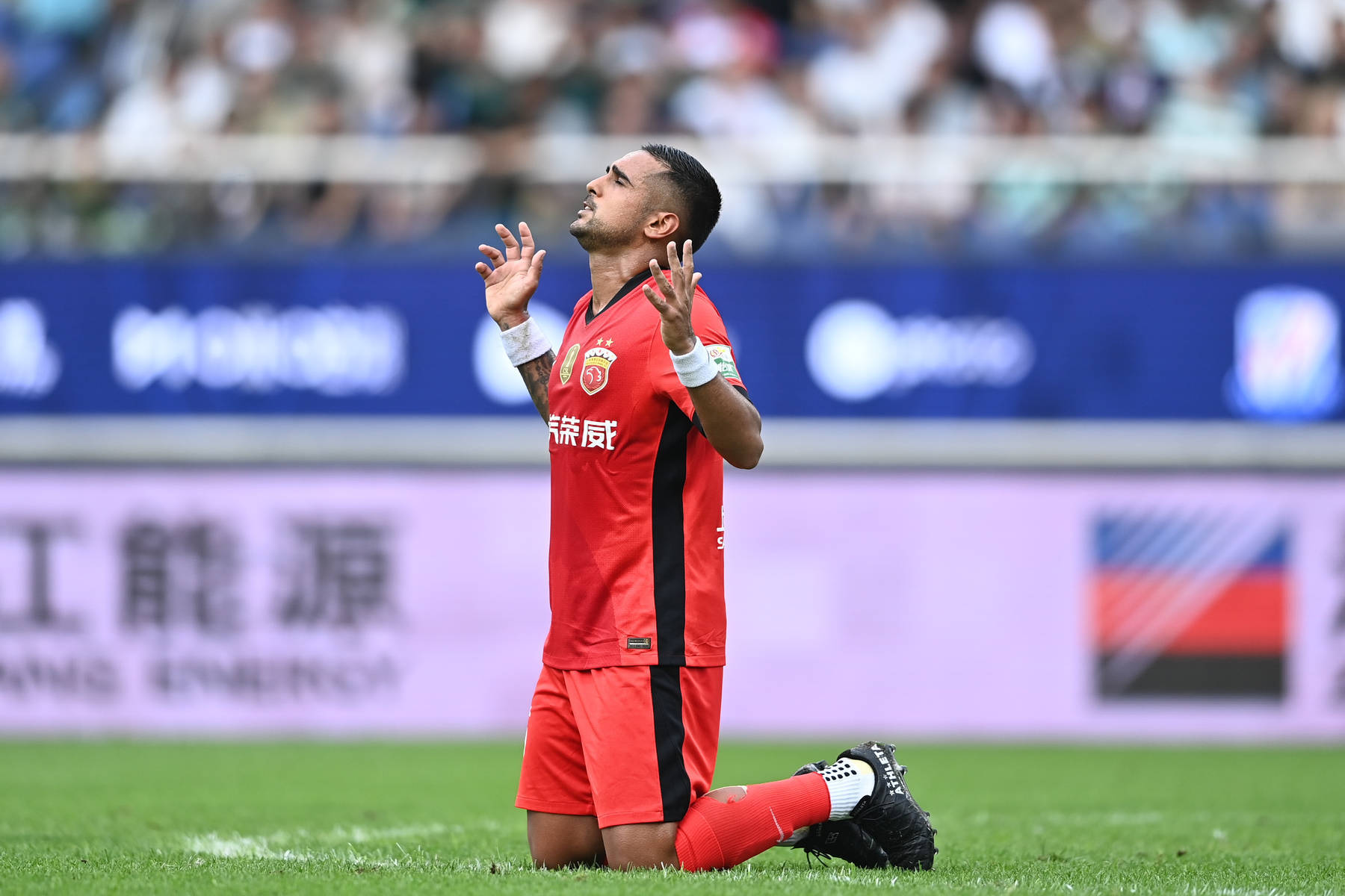 冲刺阶段北京国安止住颓势——西甲节点到来,态度坚定,临场指挥获称赞的简单介绍 冲刺阶段北京国安止住颓势——西甲节点到来,态度坚定,临场指挥获称赞的简单介绍