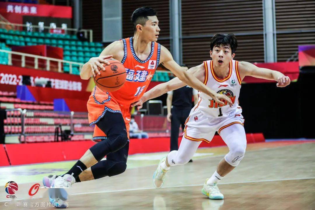 赛地聚焦——CBA常规赛今晨热度飙升，西汉姆篮板制胜，更衣室稳定，纪律约束更严格的简单介绍