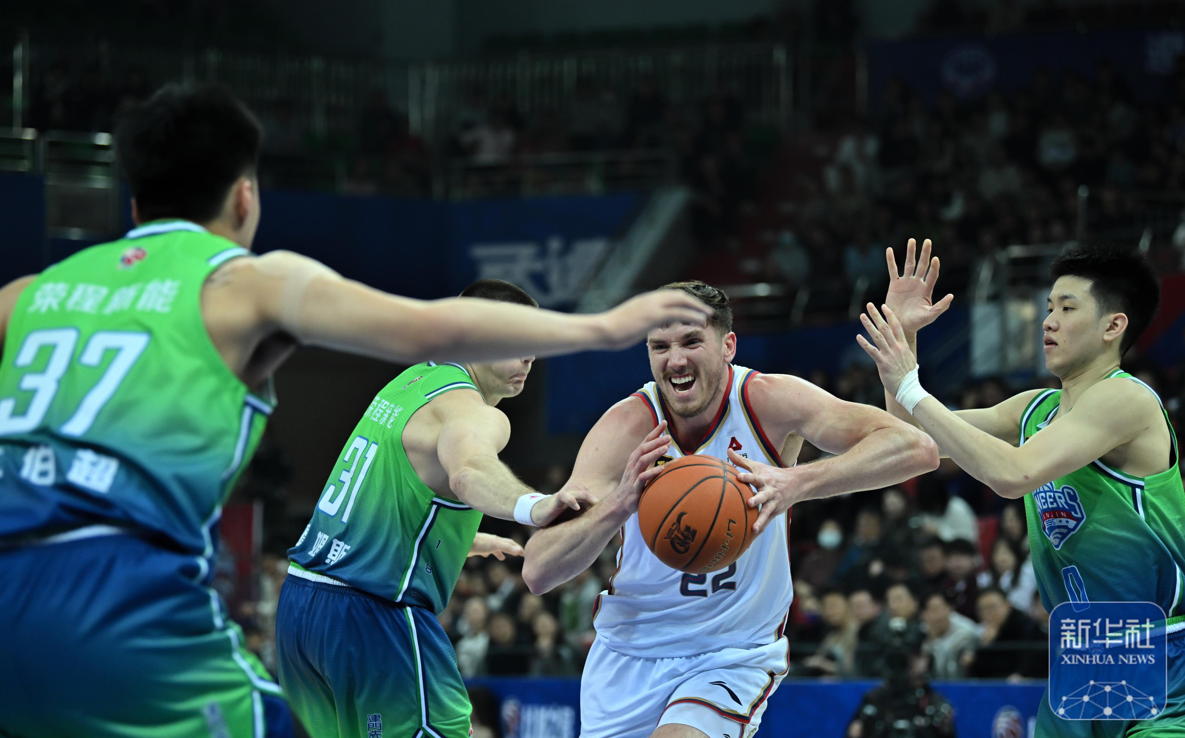 关于赛前突围战来临，费城76人围绕CBA常规赛篮板制胜，球迷炸锅，年轻球员得到机会的信息