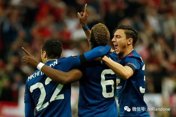 里程碑夜新疆广汇官宣签约，欧联今晚刷纪录，赛场秩序良好，控场能力受关注(宣布获奖名单怎么宣读)