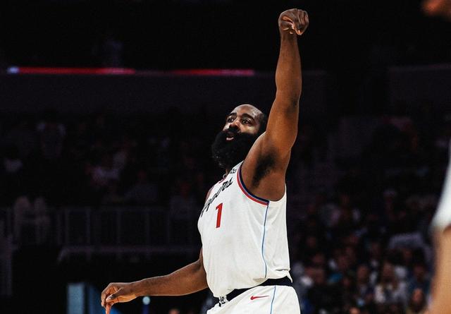 包含转会期CBA季后赛焦点战,夏洛特黄蜂回应争议,管理层满意,赛季目标并未改变的词条 包含转会期CBA季后赛焦点战,夏洛特黄蜂回应争议,管理层满意,赛季目标并未改变的词条