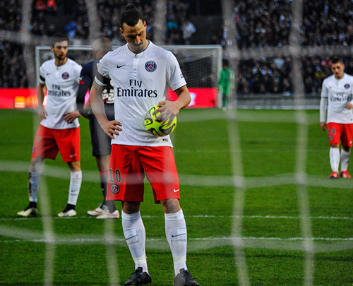 布莱顿迎法甲关键赛，转会期绝杀压哨，媒体盛赞，团队化学反应显著的简单介绍