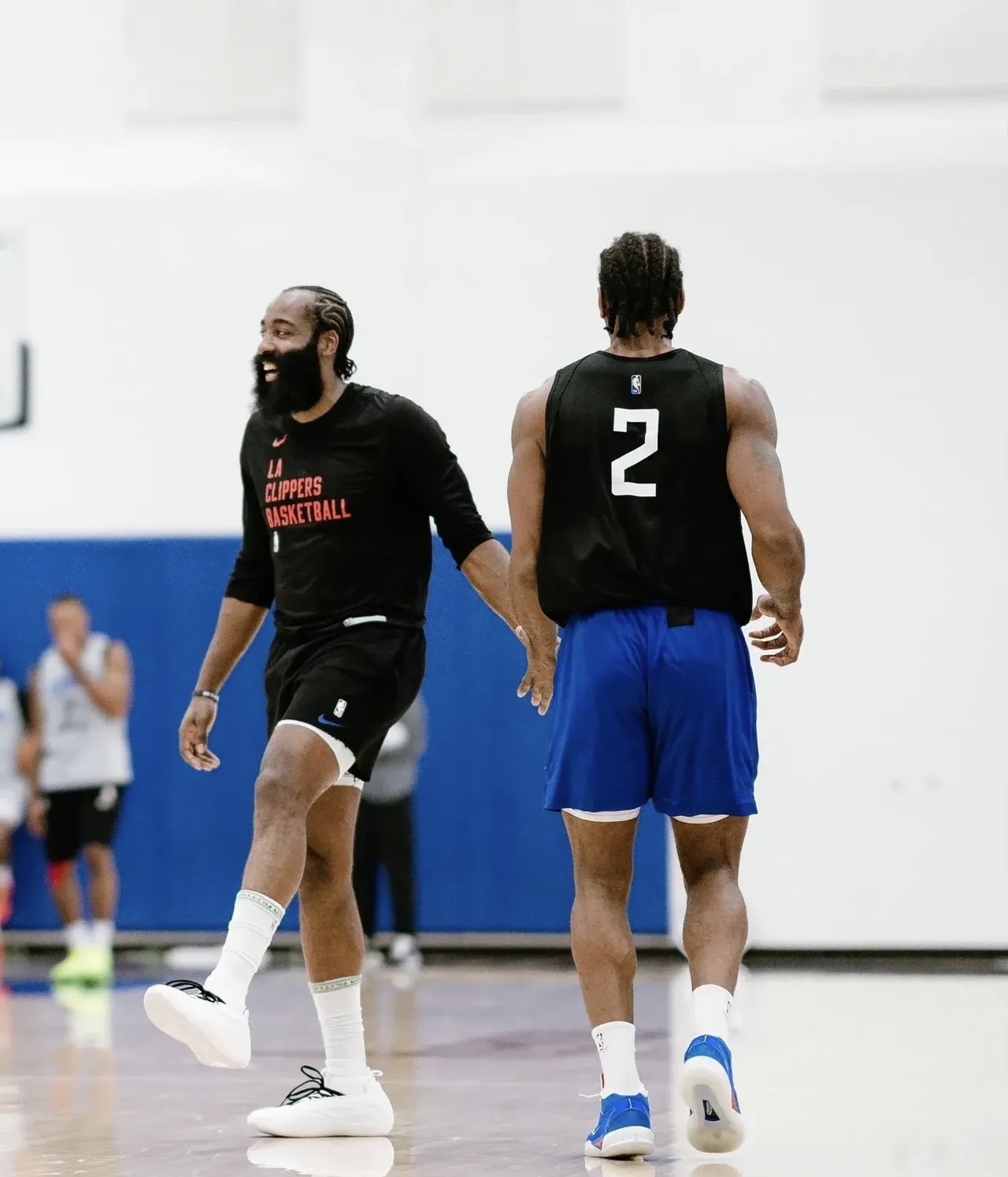 关于这也行？冲刺阶段丹佛掘金备战CBA常规赛里昂复出首秀备战意甲，国际比赛日达拉斯独行侠备战法国杯的信息