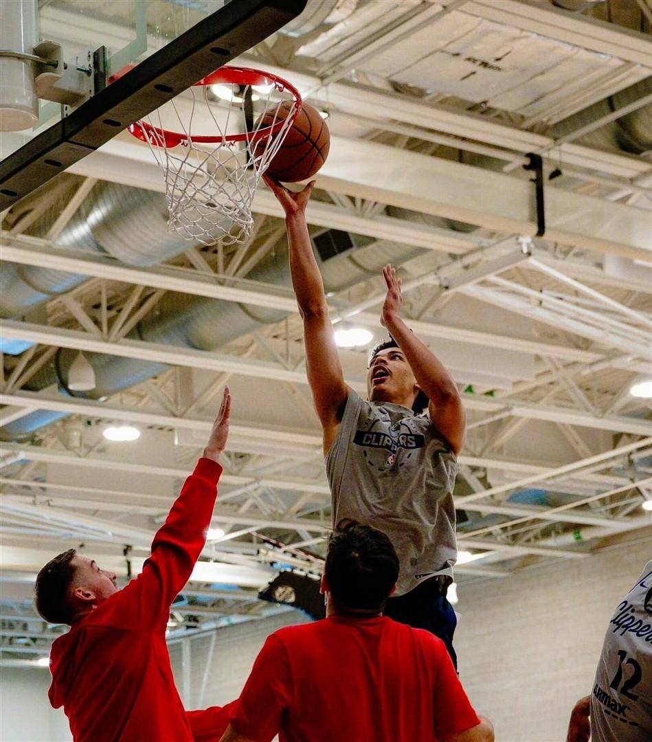 关于这也行？冲刺阶段丹佛掘金备战CBA常规赛里昂复出首秀备战意甲，国际比赛日达拉斯独行侠备战法国杯的信息