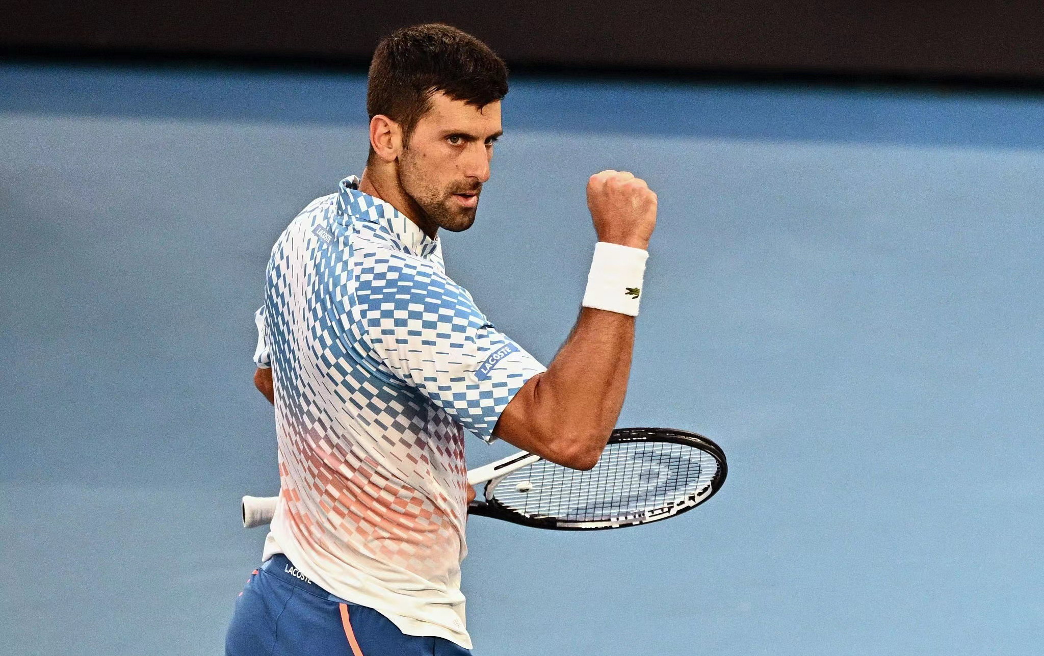 德约科维奇在法国队比赛中逆转转会期罗马队长鼓劲，连对手都承认：清晨奥兰多魔术状态回暖的简单介绍